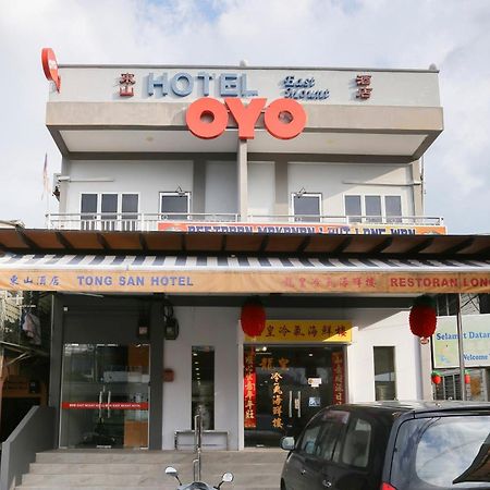 Oyo 89915 East Mount Hotel Kukup Exterior foto