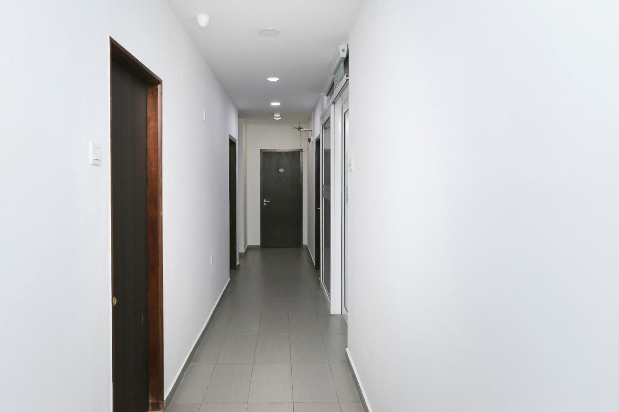 Oyo 89915 East Mount Hotel Kukup Exterior foto