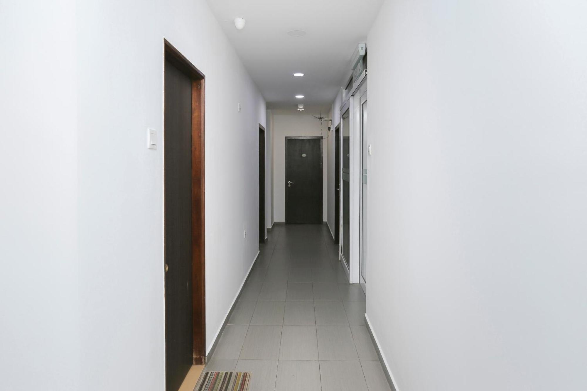 Oyo 89915 East Mount Hotel Kukup Exterior foto